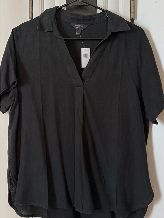 Banana Republic Tops - Banana republic Black V-Neck Collared Linen Blend Top